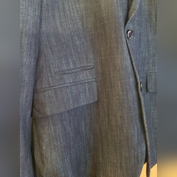 NWOT Express Men's Two Button Blazer Jacket Long Sleeve Fitted Dark Gray Size 40 - Picture 3 of 6